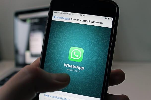 How to send messages on WhatsApp to numbers not in the address book