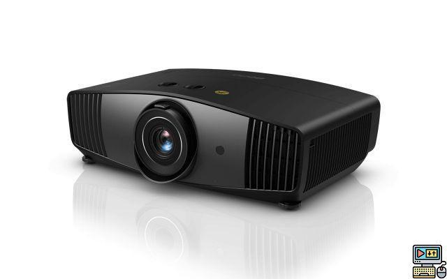 Comparison / 16 projectors tested January 2022
