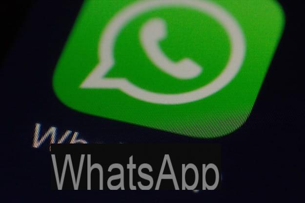 How to change writing on WhatsApp