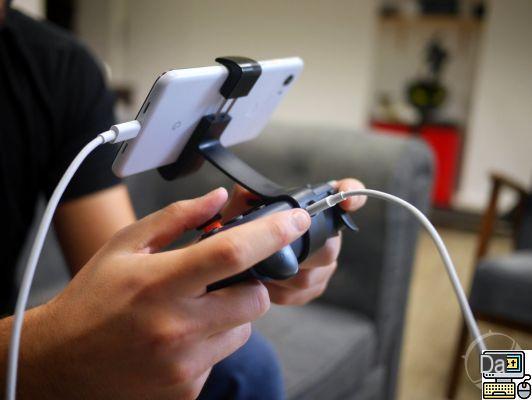 Qual gamepad escolher para jogar no Android e iPhone em 2022?