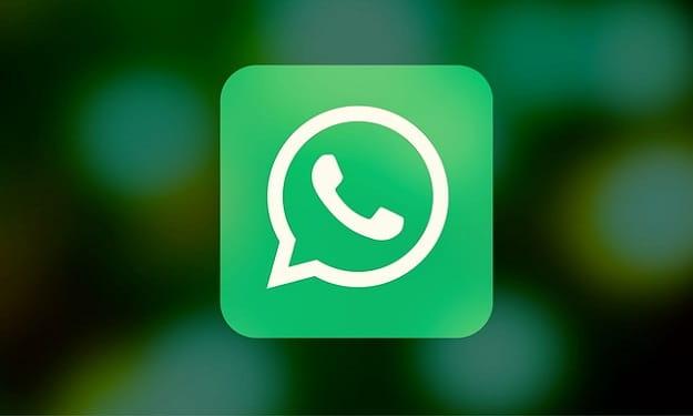 Como definir uma palavra-passe no WhatsApp iPhone